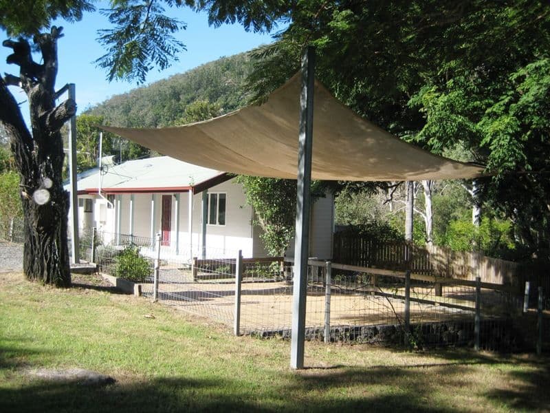 1 Gipps Street, SOMERSET DAM QLD 4312, Somerset Dam - Image 1