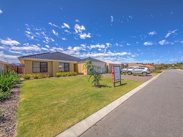 72 Blackwood Meander, YANCHEP WA 6035, Yanchep - Image 1