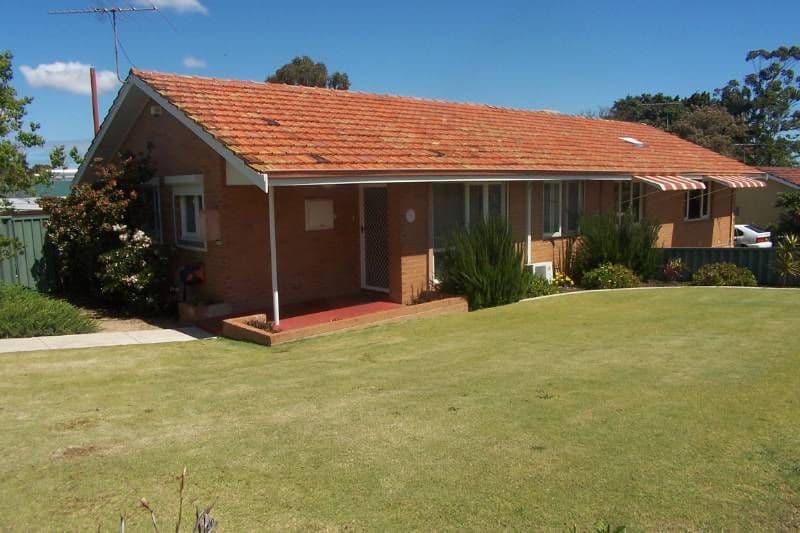 28B Templeton Crescent, GIRRAWHEEN WA 6064, Girrawheen - Image 1