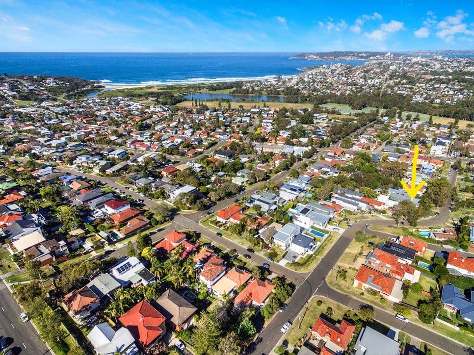 17 Delaigh Avenue, North Curl Curl - Image 1