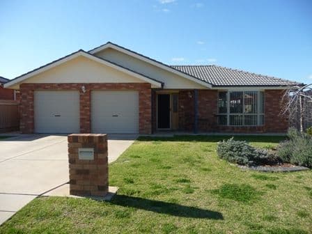 GLENFIELD PARK NSW 2650, Glenfield Park - Image 1