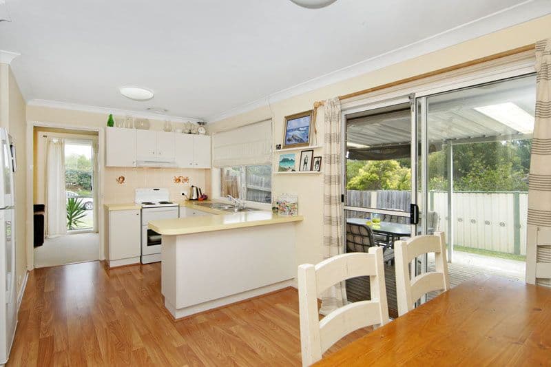 11 Lincoln Close, BATEAU BAY NSW 2261, Bateau Bay - Image 1