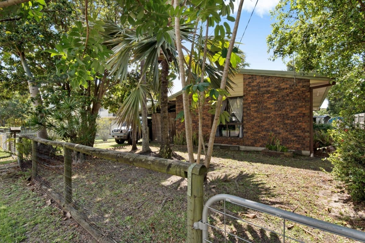 19 Central Avenue, Deception Bay QLD 4508, Deception Bay - Image 1