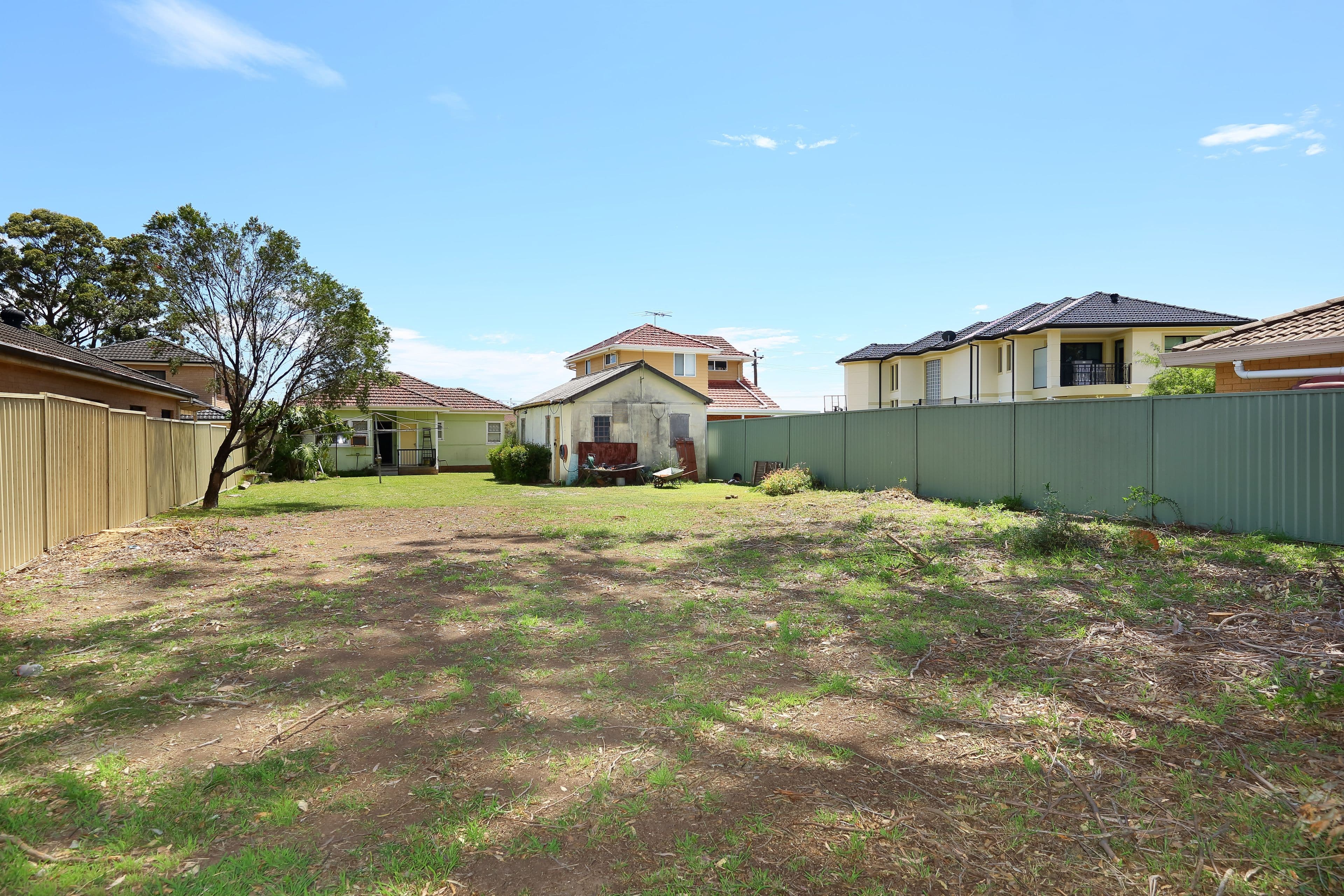 15 Gardinia Street, Beverly Hills - Image 1