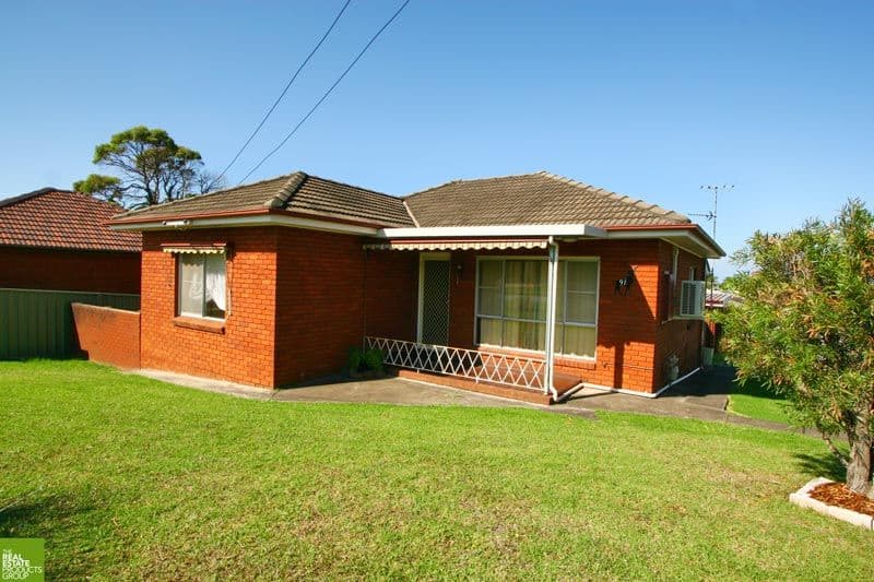 91 Leawarra Avenue, BARRACK HEIGHTS NSW 2528, Barrack Heights - Image 1