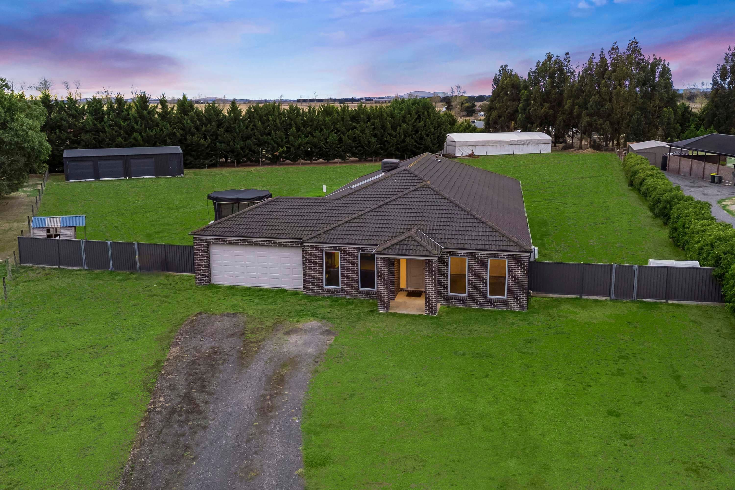 5 Leonie Court, Cardigan Village VIC 3352, Cardigan Village - Image 1