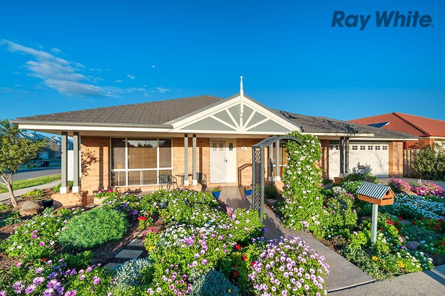 1 Wattlepark Street, Caroline Springs VIC 3023, Caroline Springs - Image 1