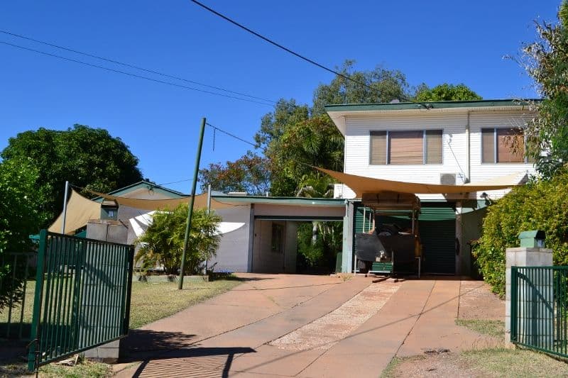 $2,147,483,647 (sold on 03-Apr-2013) House 3 beds | 1 bath | 1 car 11 Glanmire St PADDINGTON QLD 4064, Mount Isa City - Image 1