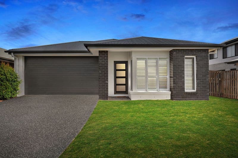 64 Kenneth Drive, Augustine Heights - Image 1