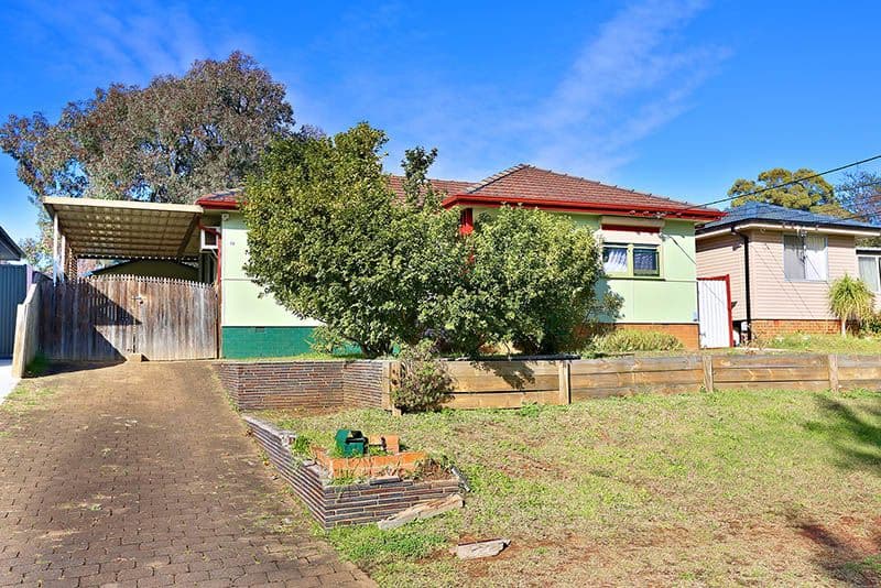 14 Dampier Crescent, Fairfield West NSW 2165, Fairfield West - Image 1