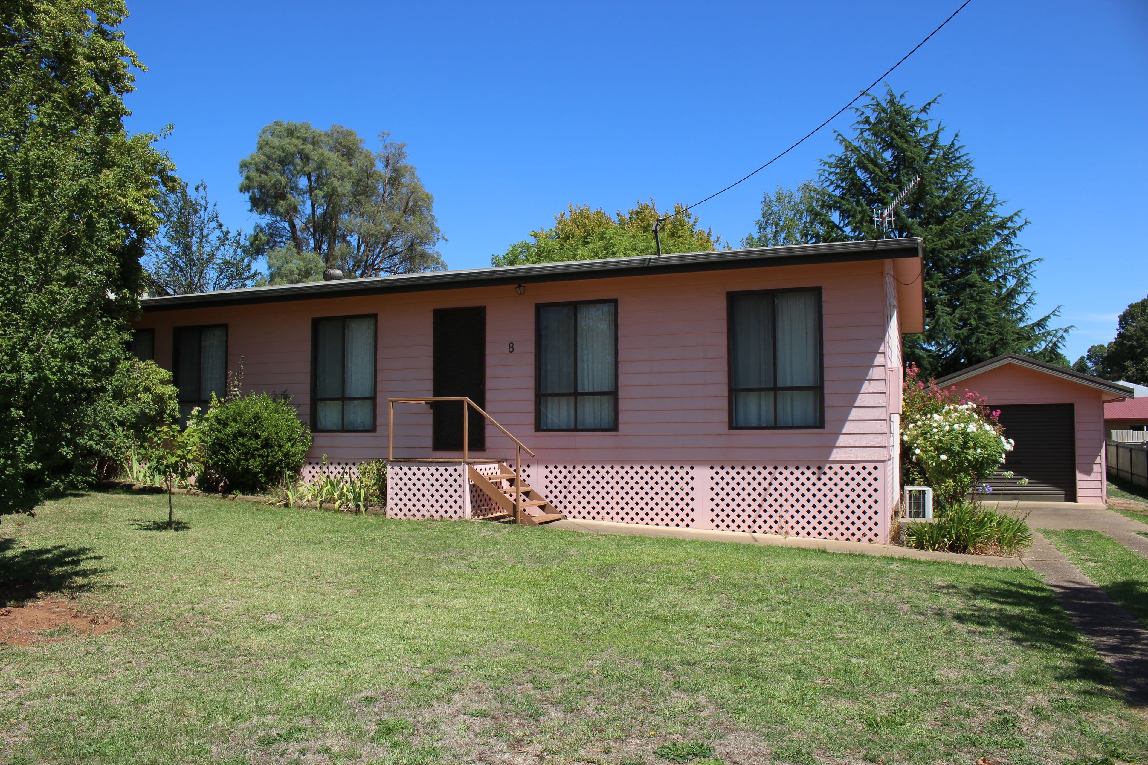 8 Mitchell Street, Tumbarumba NSW 2653, Tumbarumba - Image 1