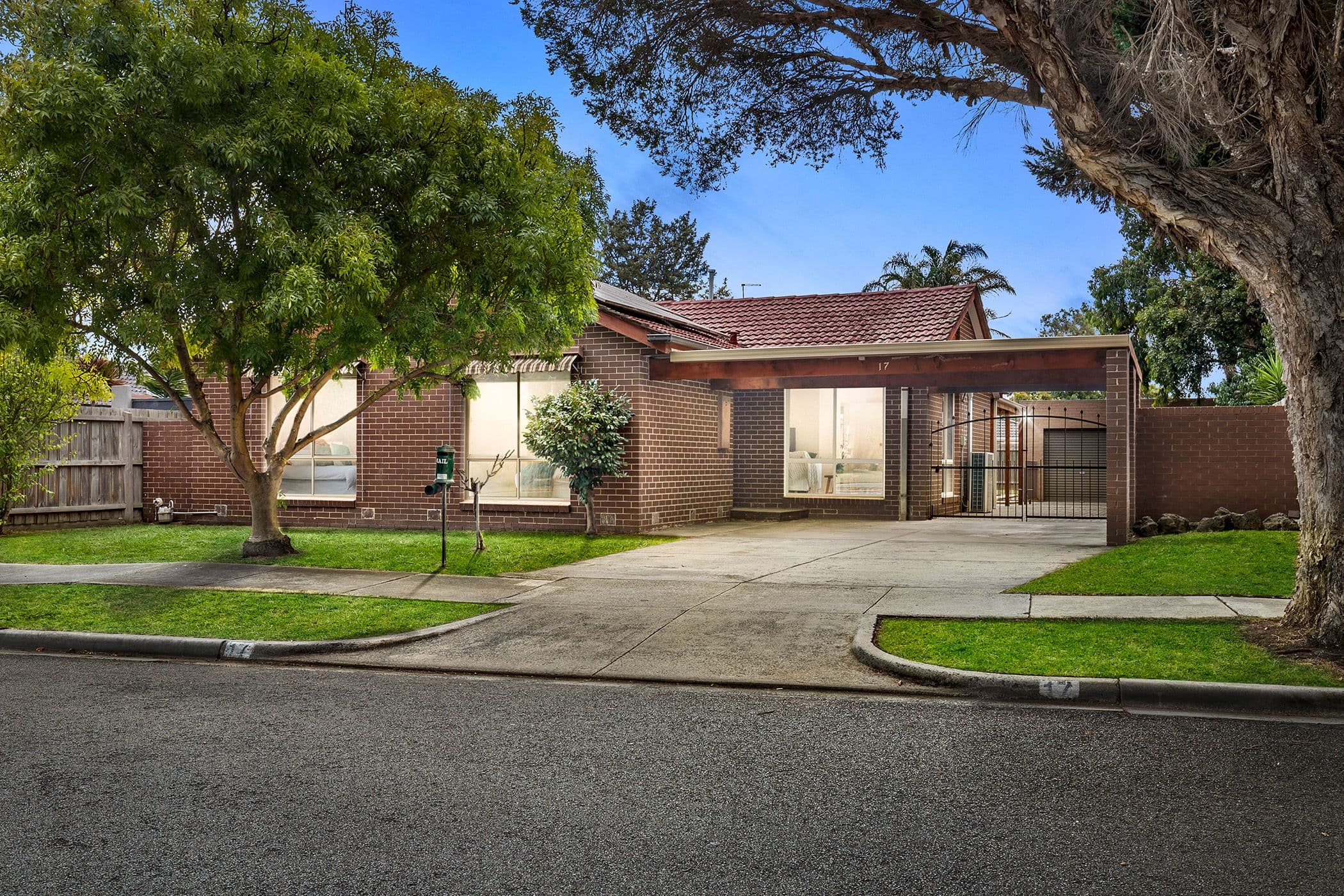 17 McBride Crescent, Seaford VIC 3198, Seaford - Image 1
