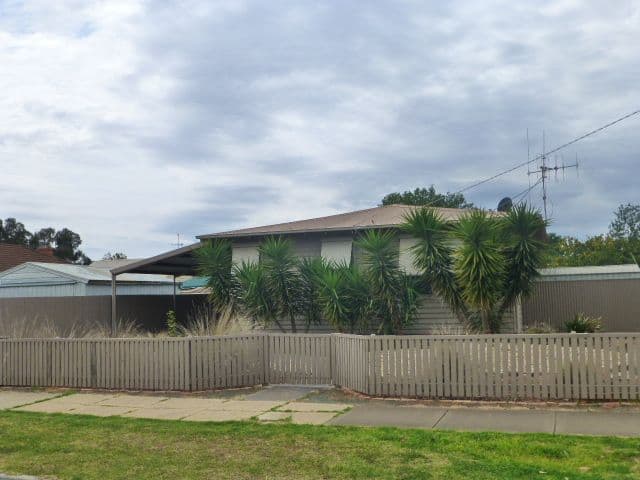 22 Garden Crescent, Echuca VIC 3564, Echuca - Image 1
