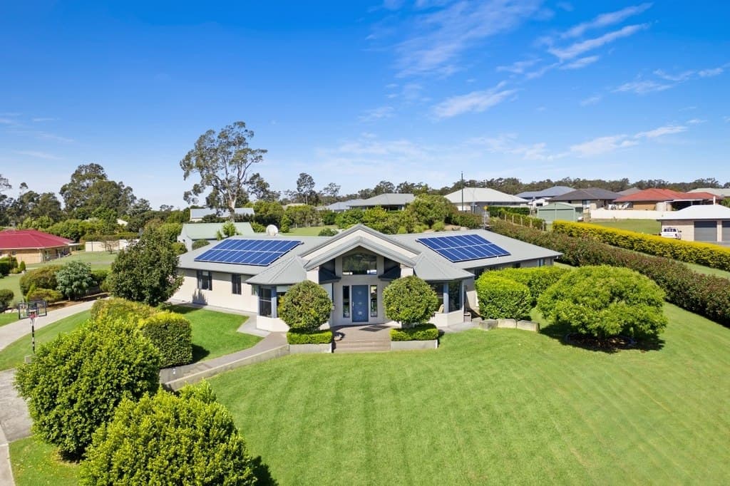 3 Waratah Close, Aberglasslyn - Image 1
