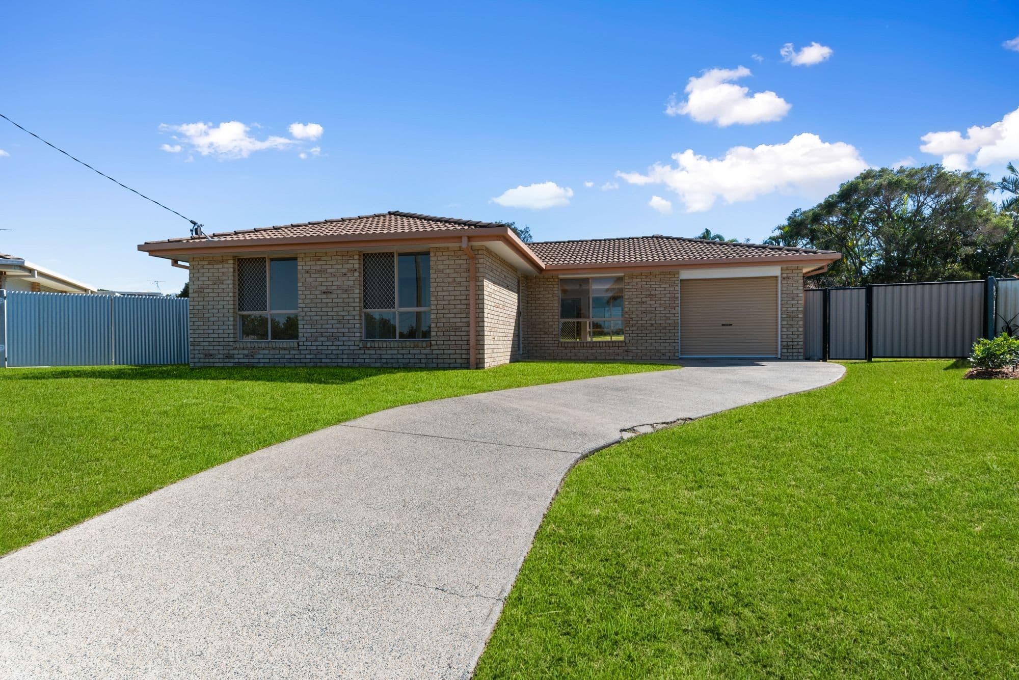 9 Deborah Court, Deception Bay QLD 4508, Deception Bay - Image 1