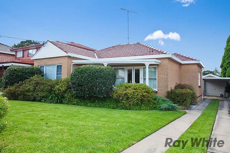 52 Lynwen Crescent, BANKSIA NSW 2216, Banksia - Image 1