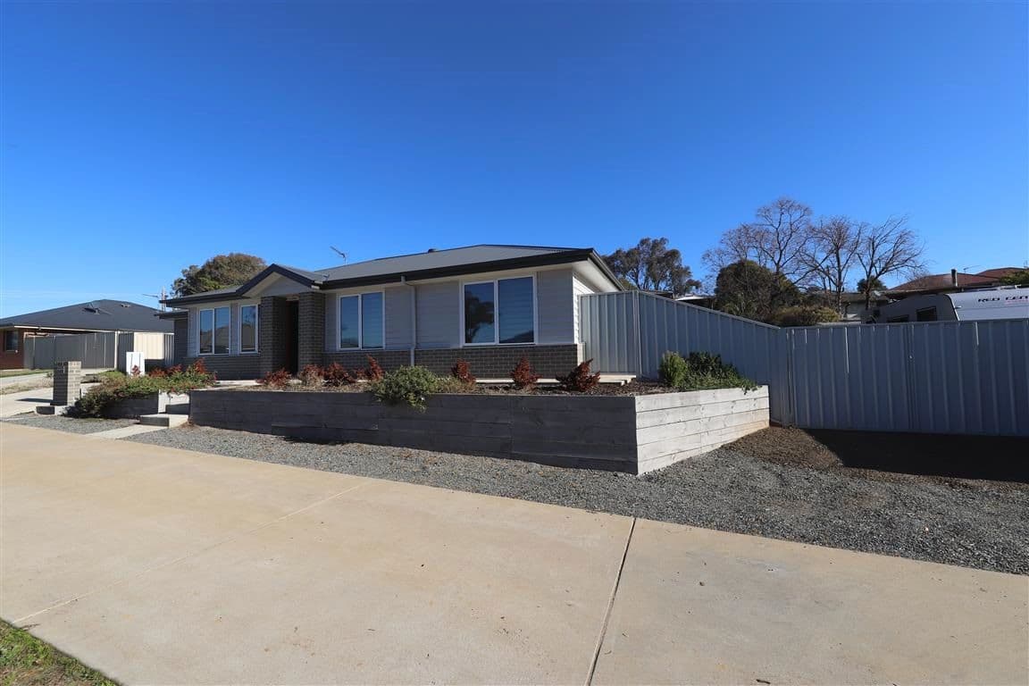 4/63 Bundara Crescent, Tumut NSW 2720, Tumut - Image 1
