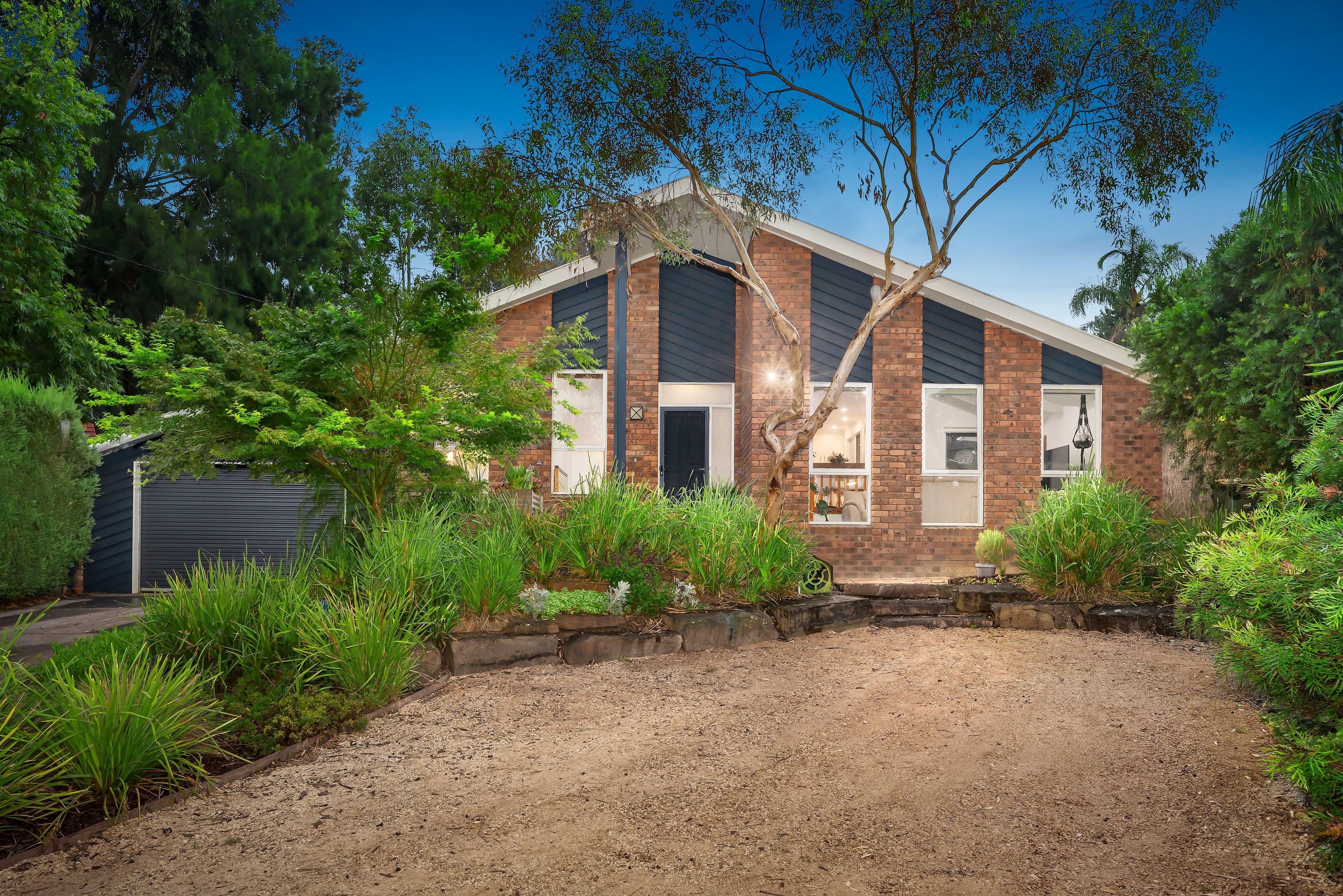 13 Strathaird Close, Diamond Creek VIC 3089, Diamond Creek - Image 1