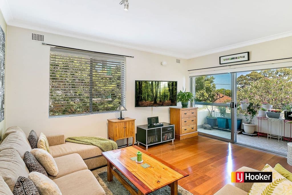 2/35-37 Jeffrey Street, Canterbury - Image 1