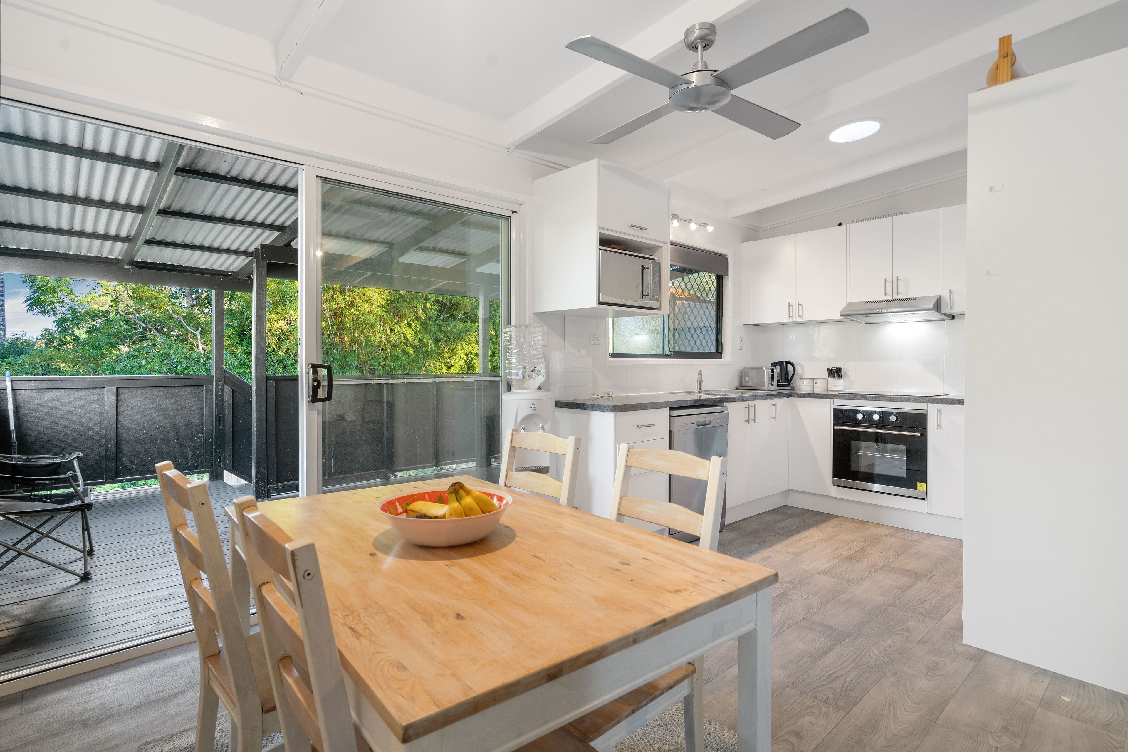 10 Armstrong Avenue, Slacks Creek QLD 4127, Slacks Creek - Image 1