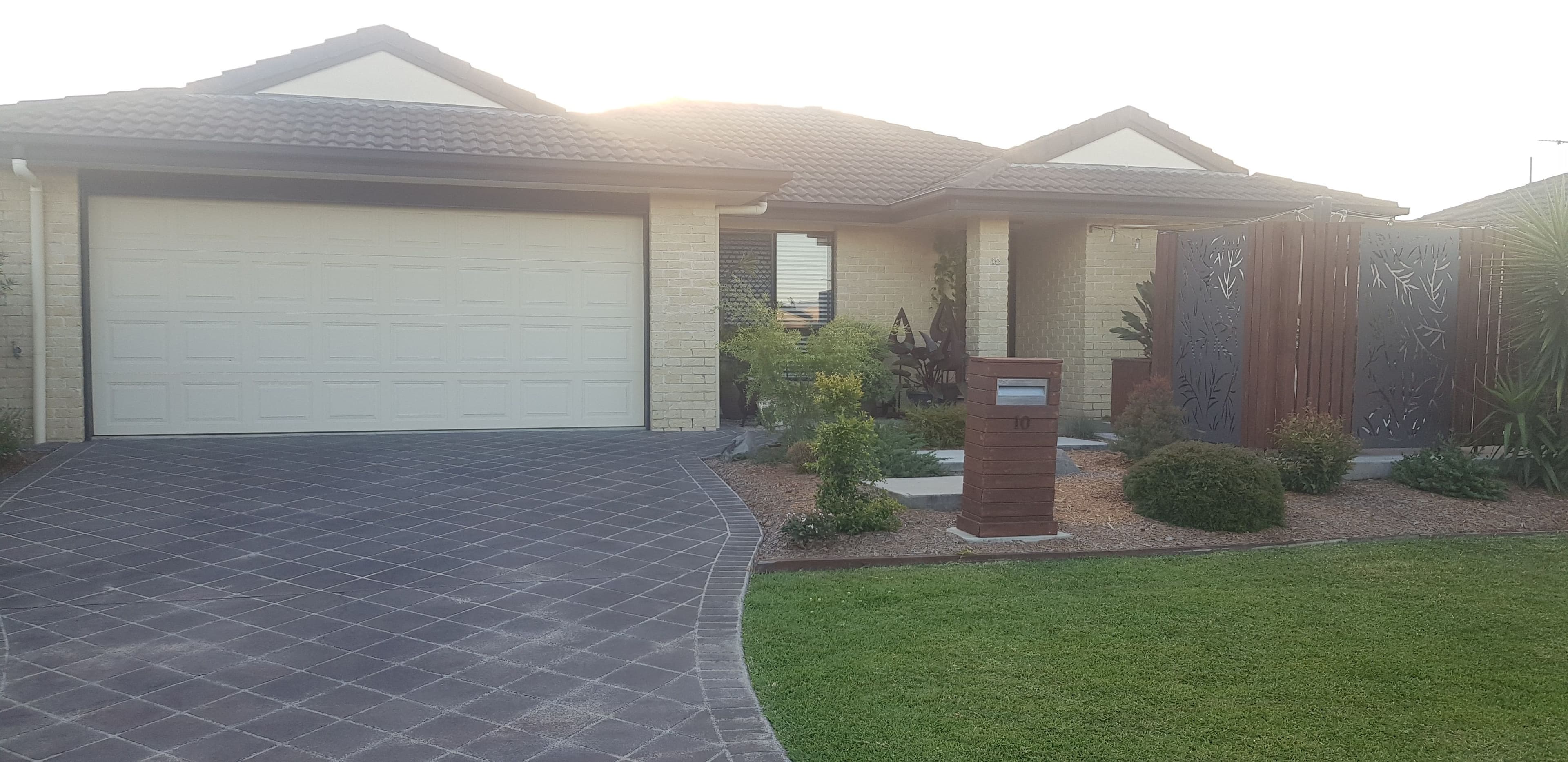 10 Tallow Court, Sandstone Point QLD 4511, Sandstone Point - Image 1