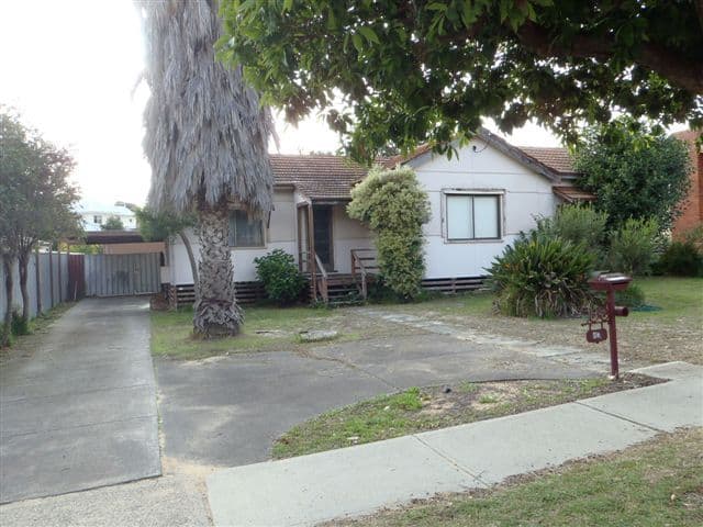 50 Shearn Crescent, DOUBLEVIEW WA 6018, Doubleview - Image 1