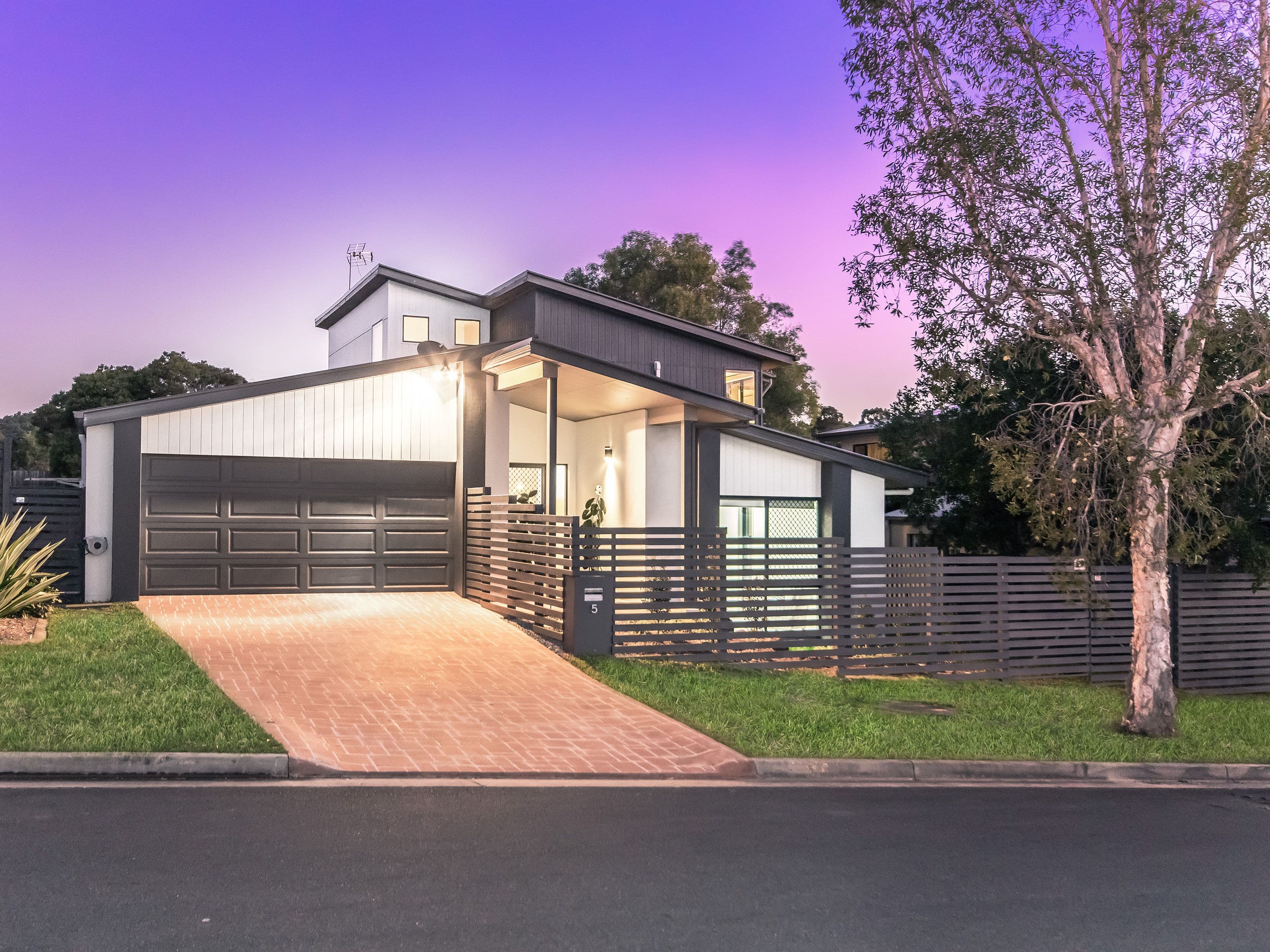 5 Cobb and Co Drive, Oxenford QLD 4210, Oxenford - Image 1