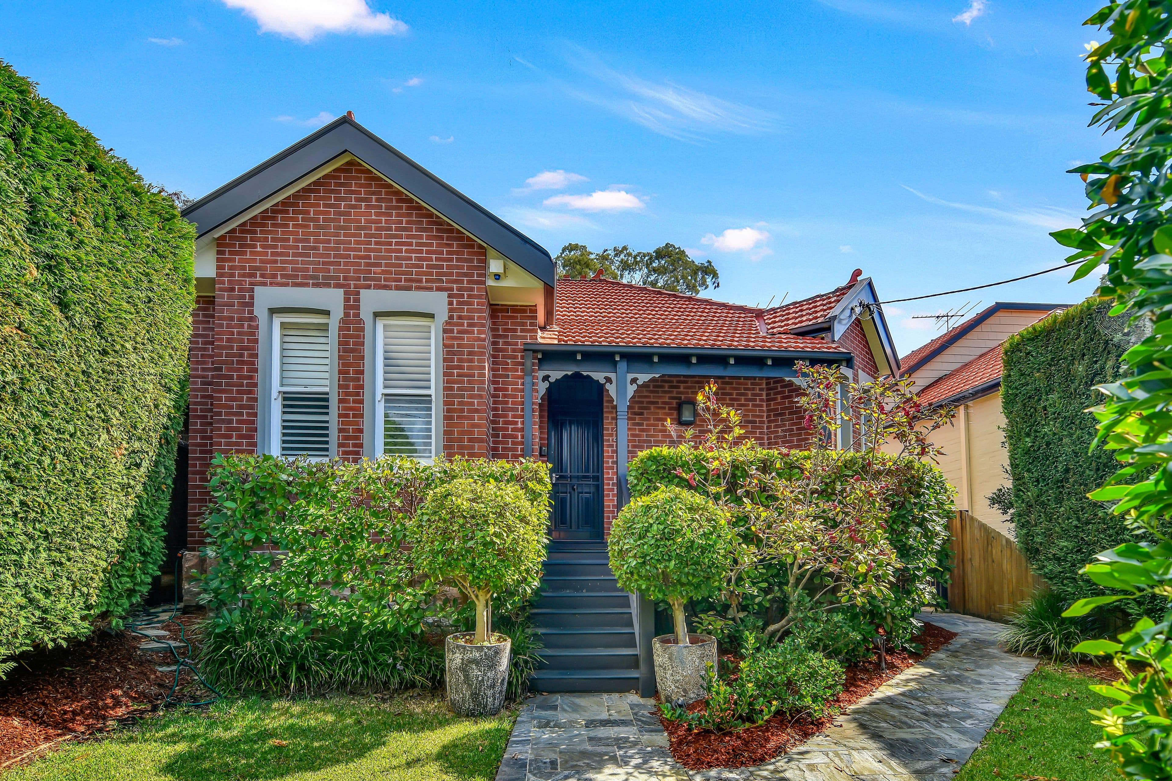 2 Lumsden Street, Cammeray - Image 1