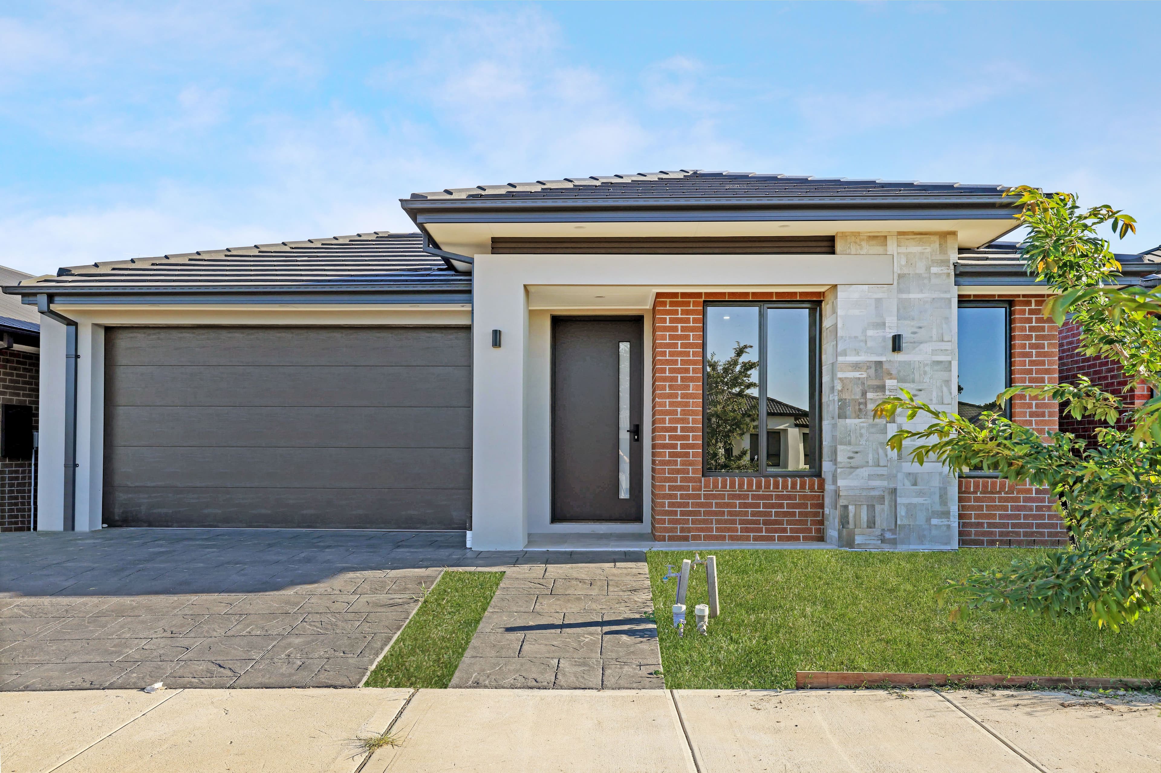7 Ashbourne Boulevard, Donnybrook VIC 3064, Donnybrook - Image 1