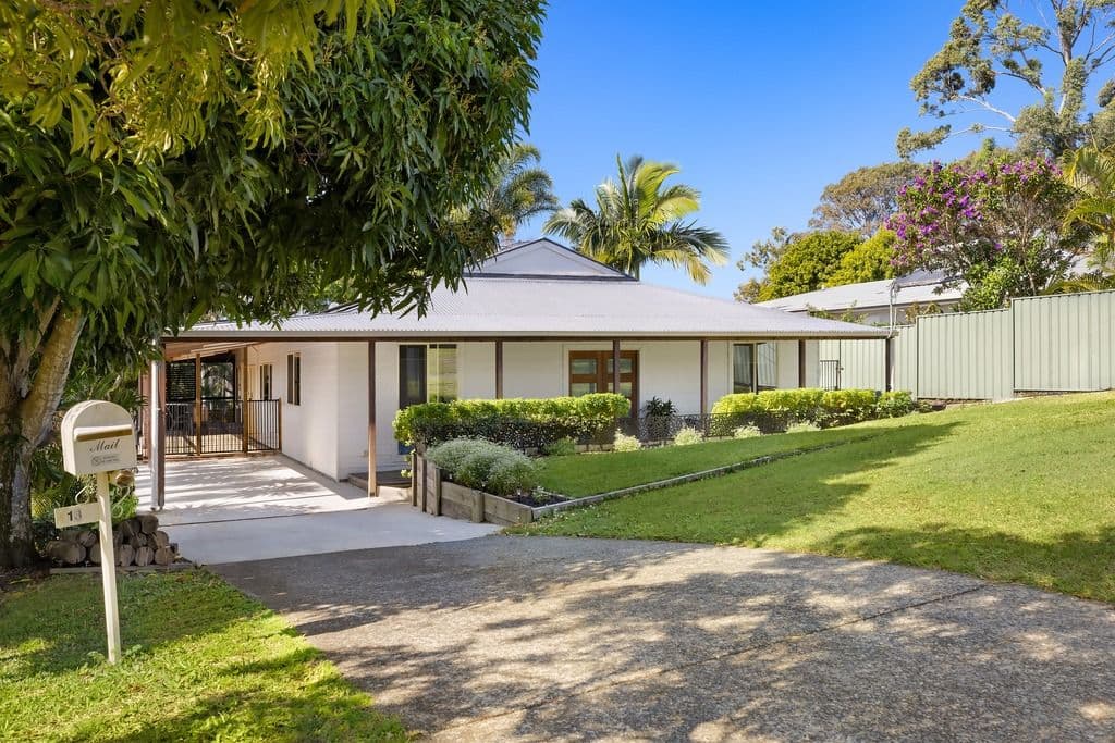 13 Akoonah Street, Hope Island QLD 4212, Hope Island - Image 1