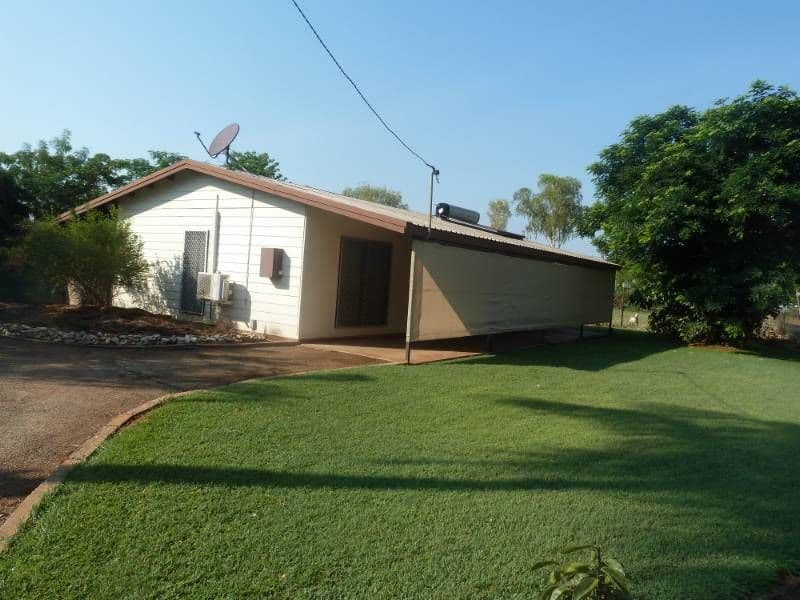 18 Sandalwood Crescent, KATHERINE NT 0850, Katherine East - Image 1
