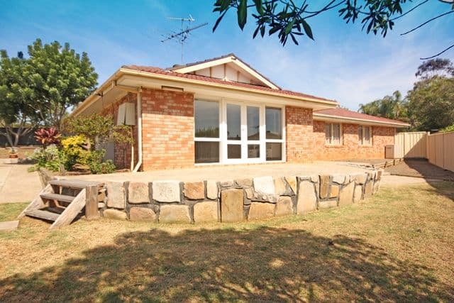 6 Dundee Place, ST ANDREWS NSW 2566, St Andrews - Image 1