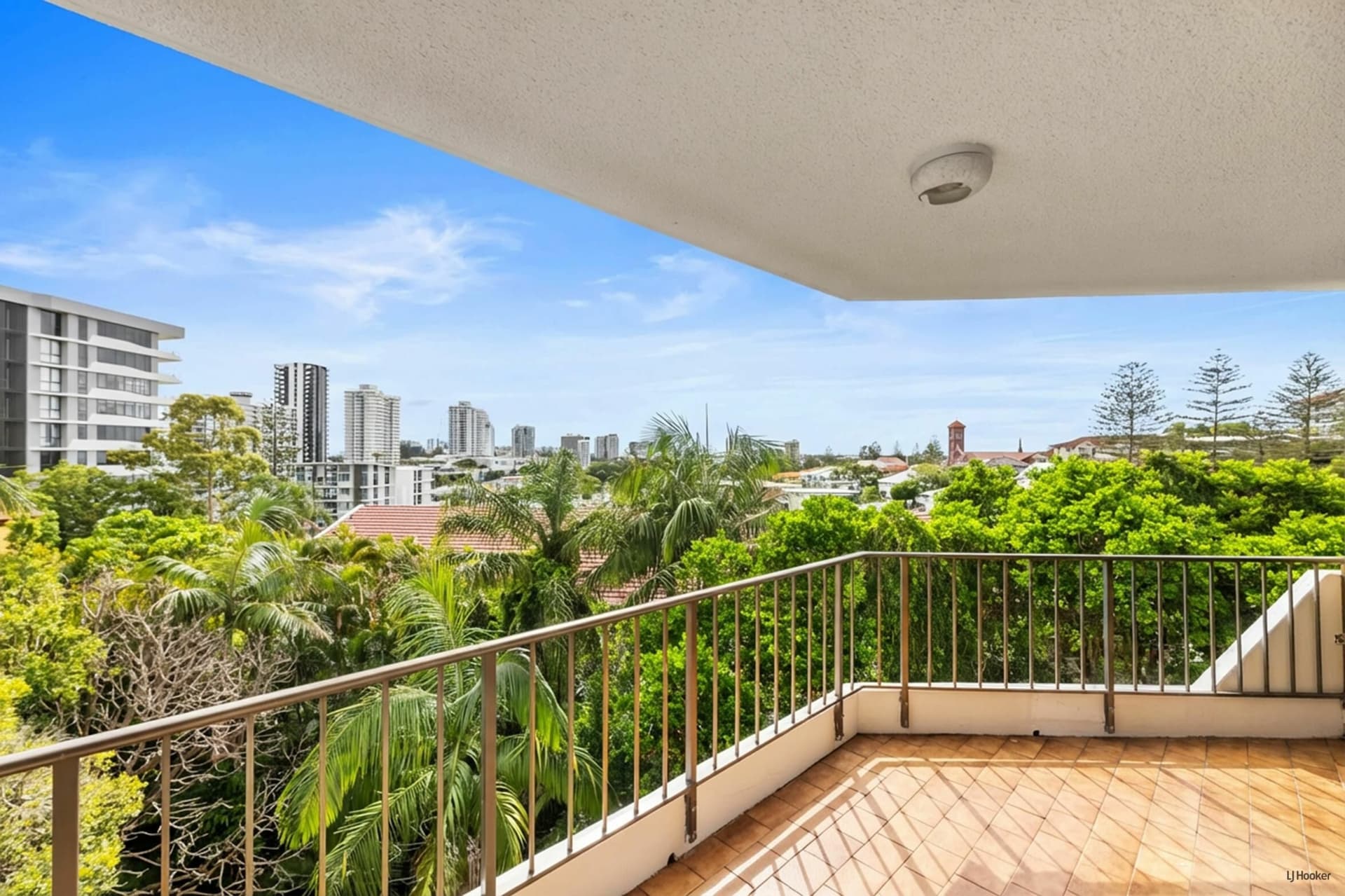 8/10 Rutledge Street, Coolangatta, Coolangatta - Image 1