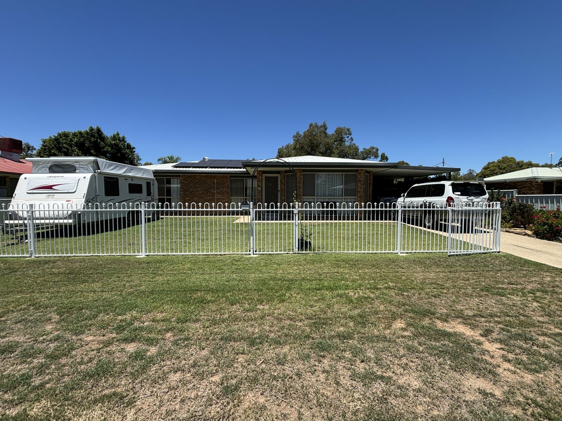 16 Jacaranda Dr, Goondiwindi, Goondiwindi - Image 1
