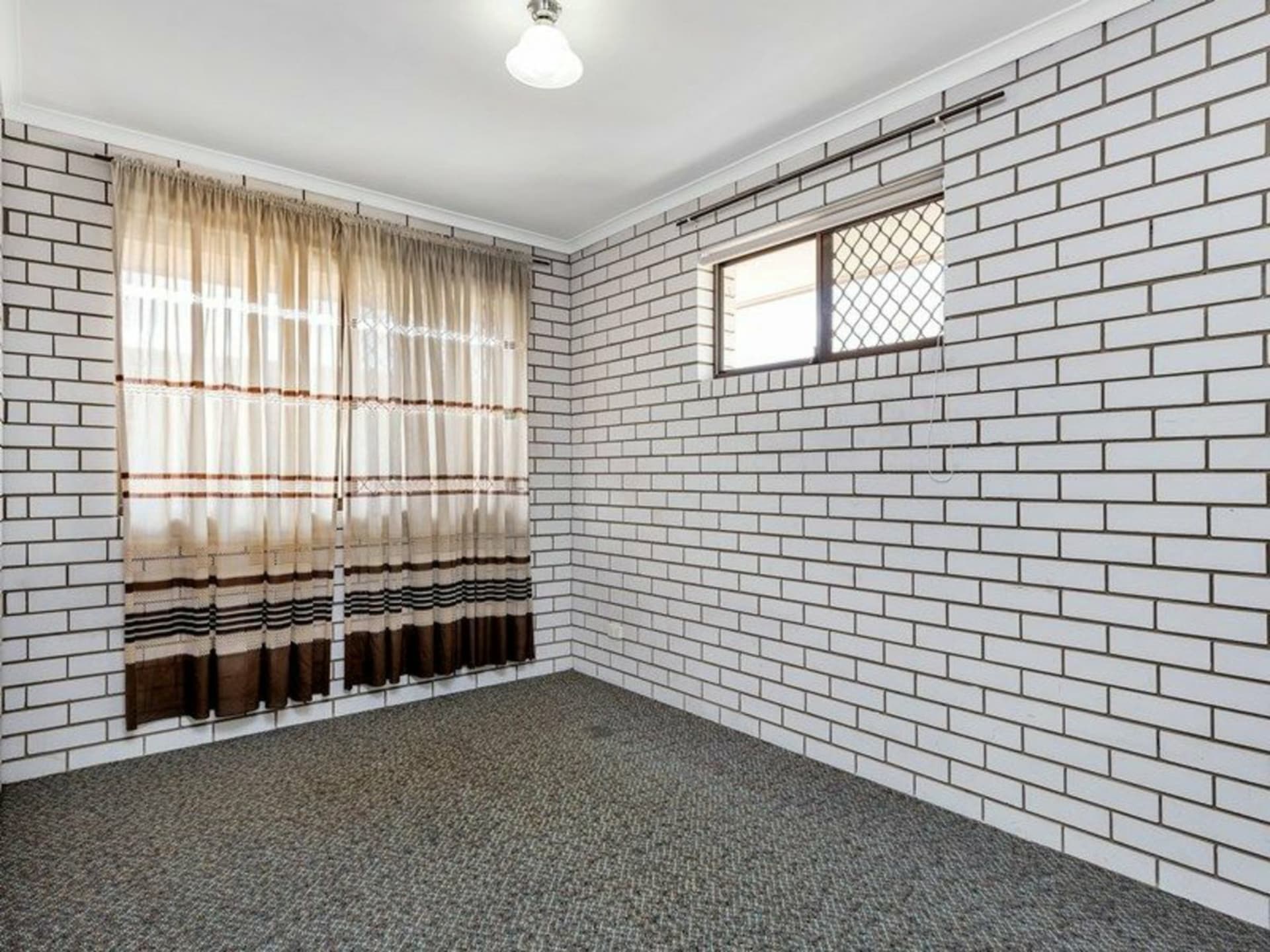 4/2B Andrew Street, Kallangur, Kallangur - Image 1