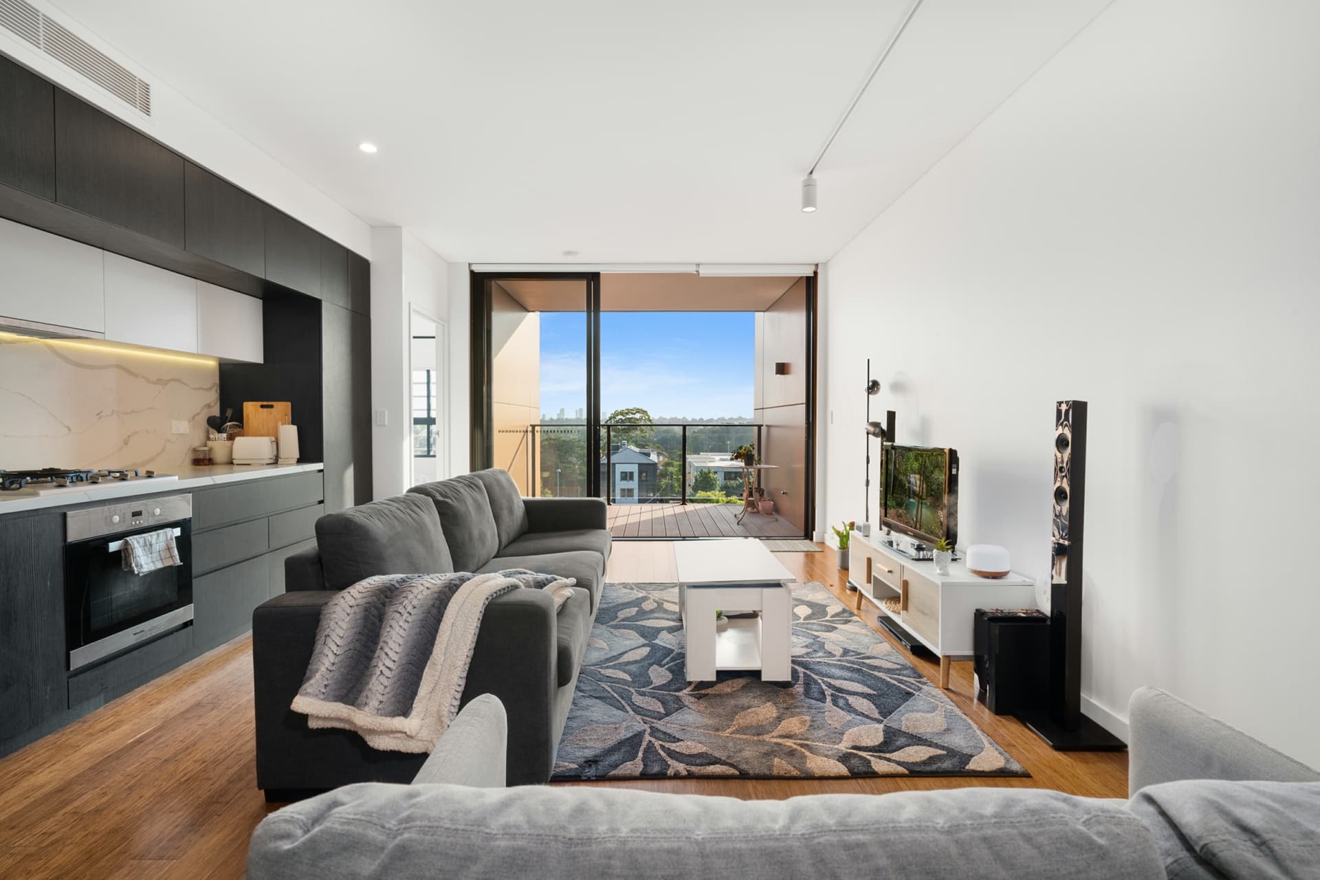 52/21 Bay Drive,Meadowbank, Meadowbank - Image 1