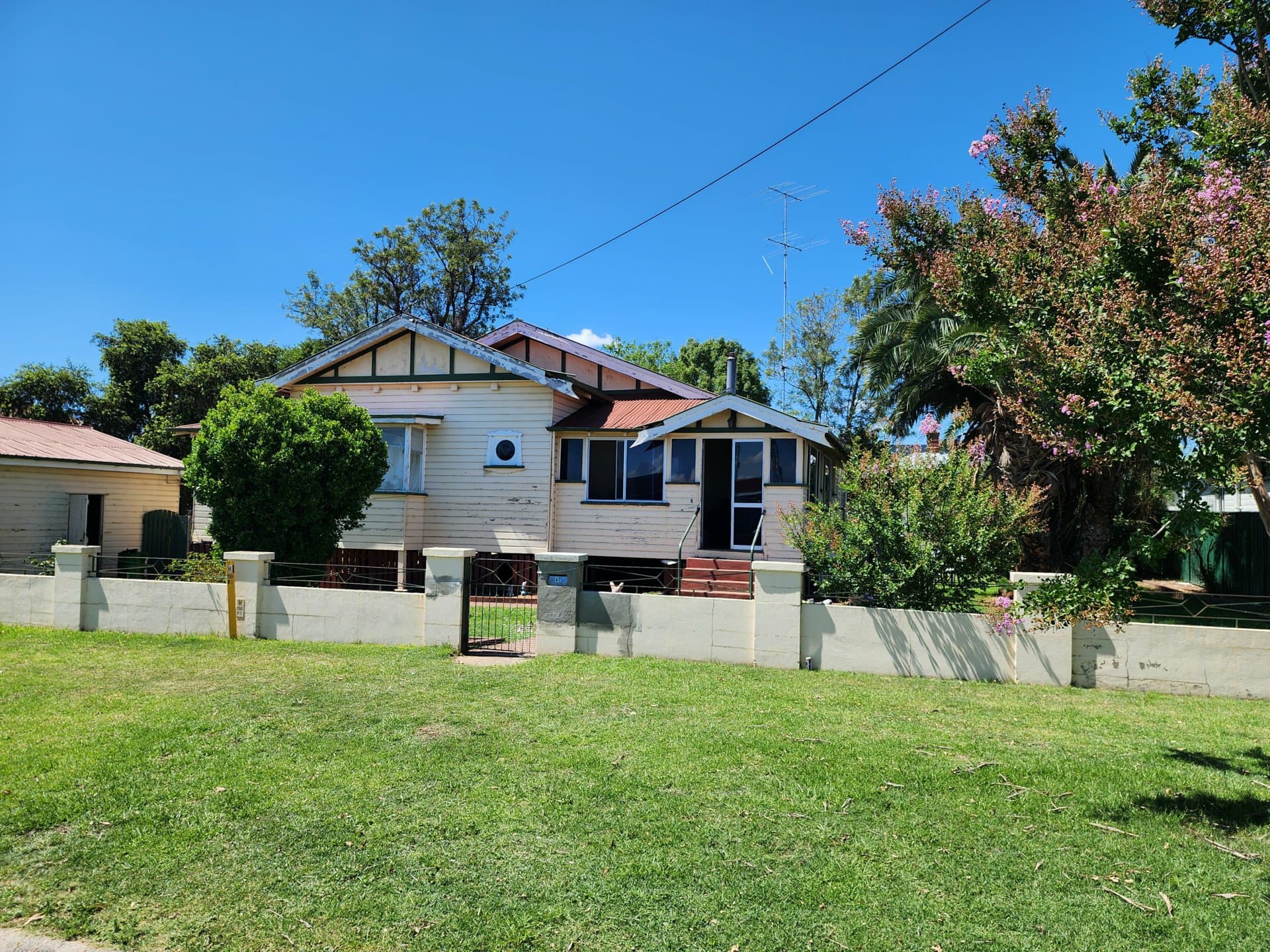 67 Percy Street, Warwick, Warwick - Image 1