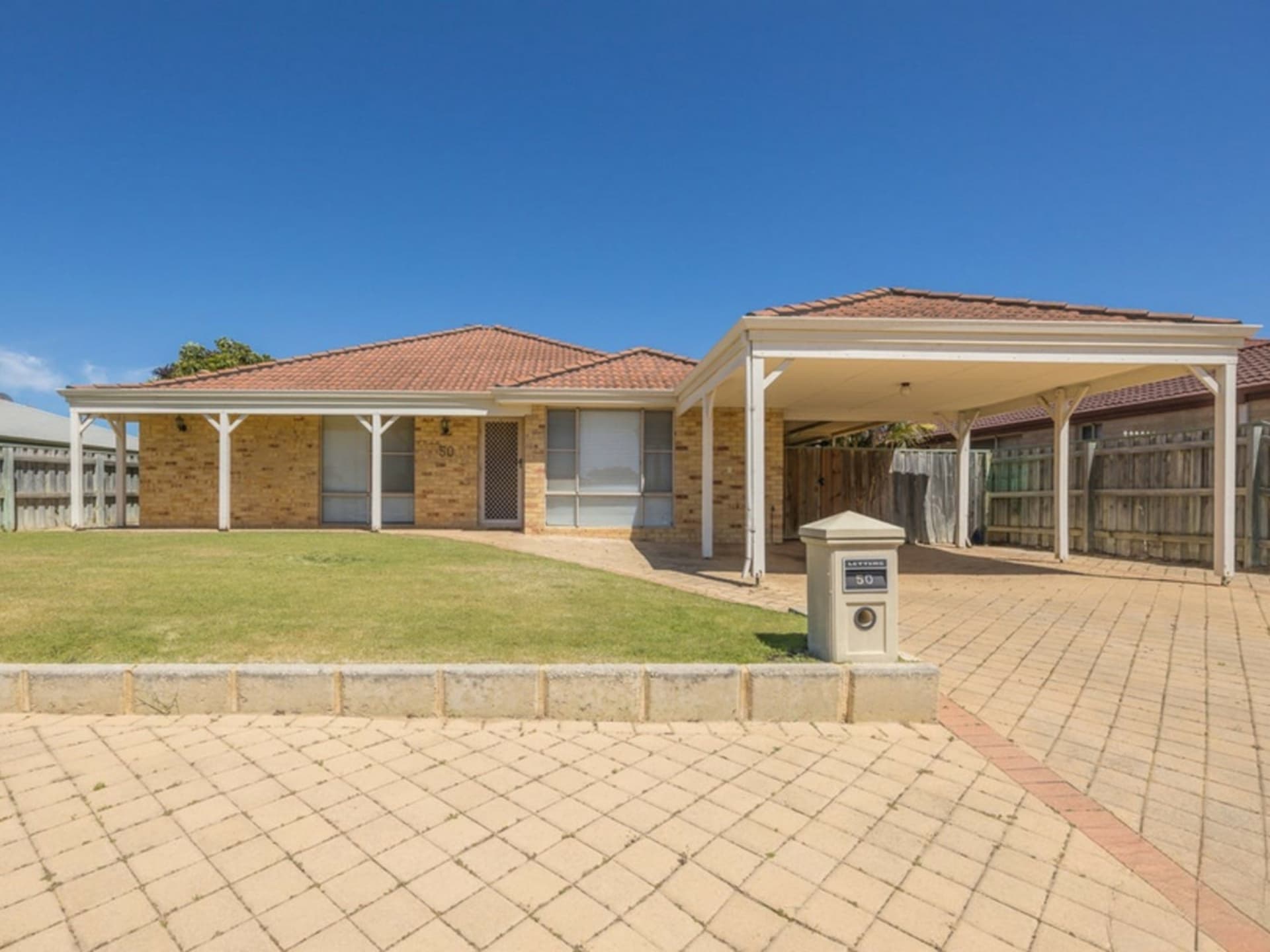 50 Lithgow Drive, Clarkson, Clarkson - Image 1