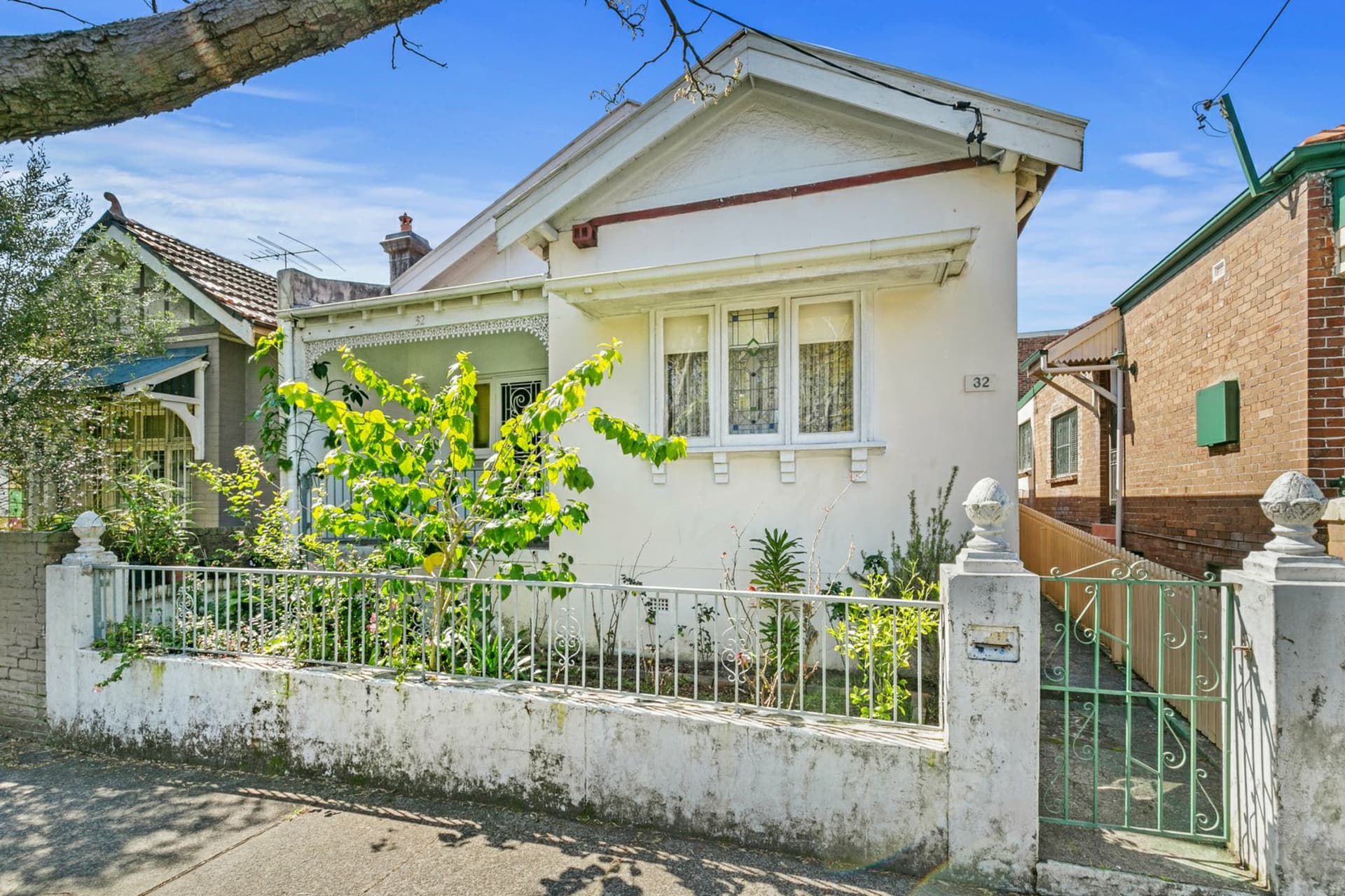 32 Cardigan Street, Stanmore, Stanmore - Image 1