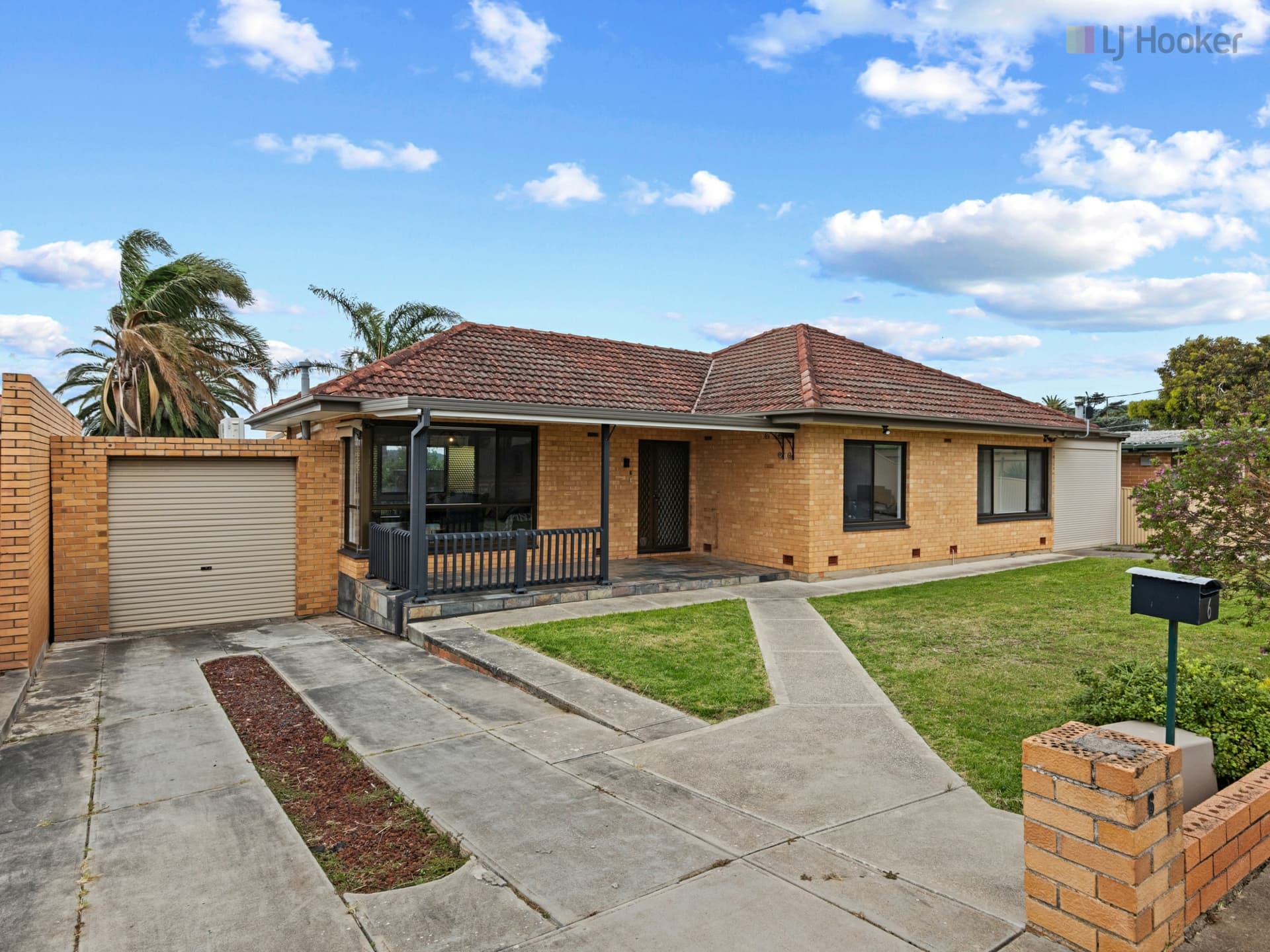 6 Basten Avenue, Seaview Downs, Seaview Downs - Image 1