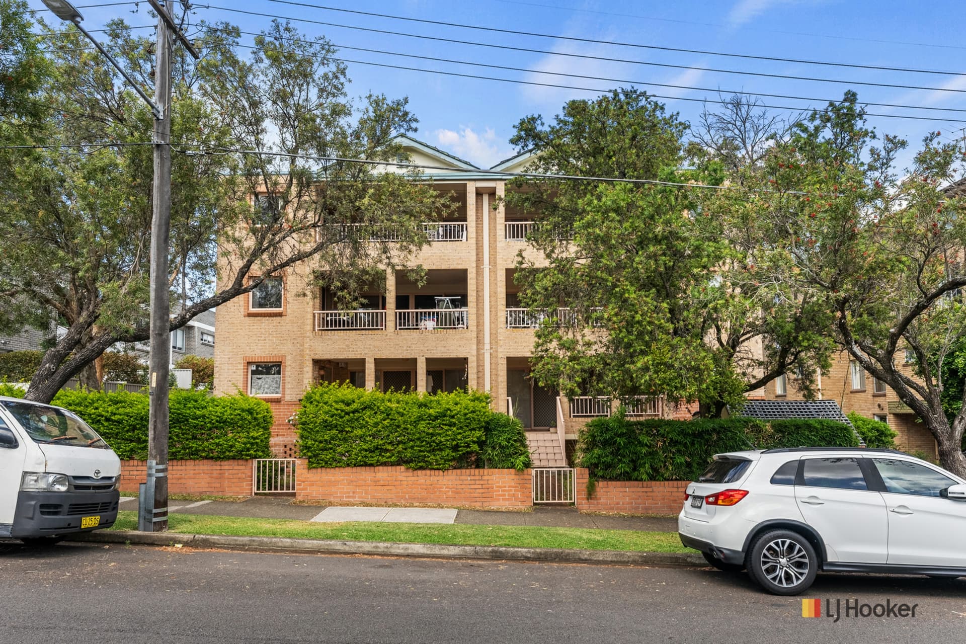 8/15-17 Apsley Street, Penshurst, Penshurst - Image 1