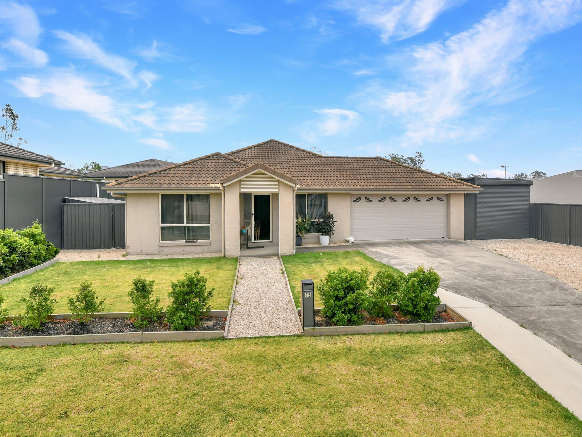 16 Creekside Drive, Flagstone, Flagstone - Image 1
