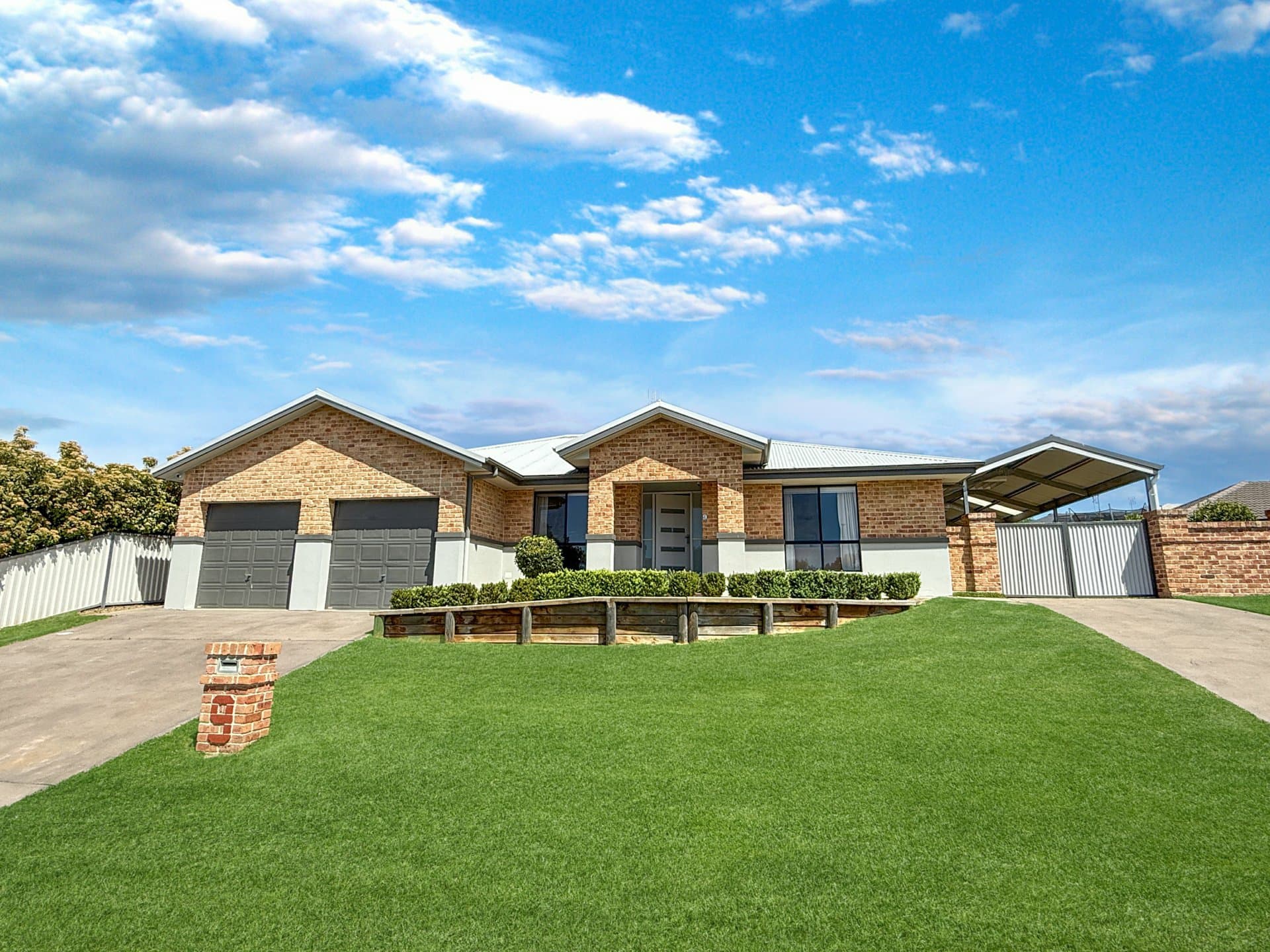 9 Jordan Place, Young, Young - Image 1