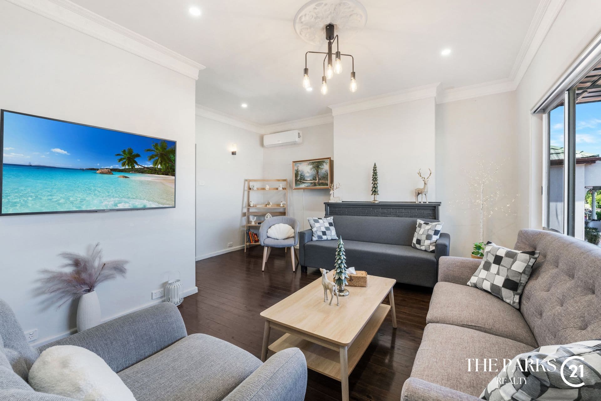 16 Oxford Street, Smithfield, NSW, 2164, Smithfield - Image 1