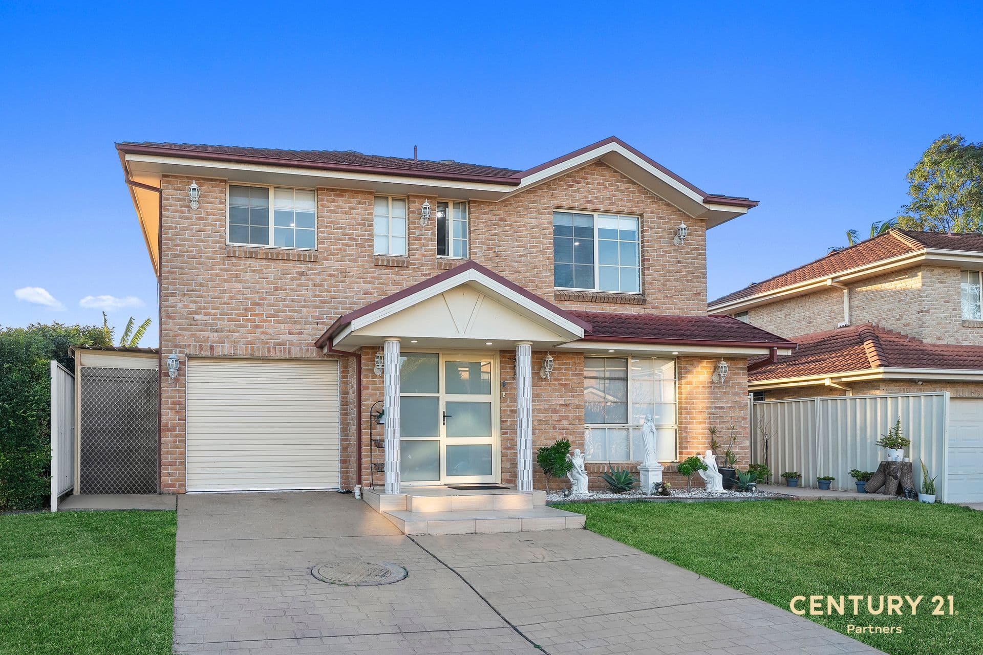 2B Symons Place, West Hoxton, NSW, 2171, West Hoxton - Image 1