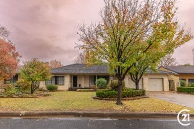 8 Blue Gum Street, Forbes - Image 1