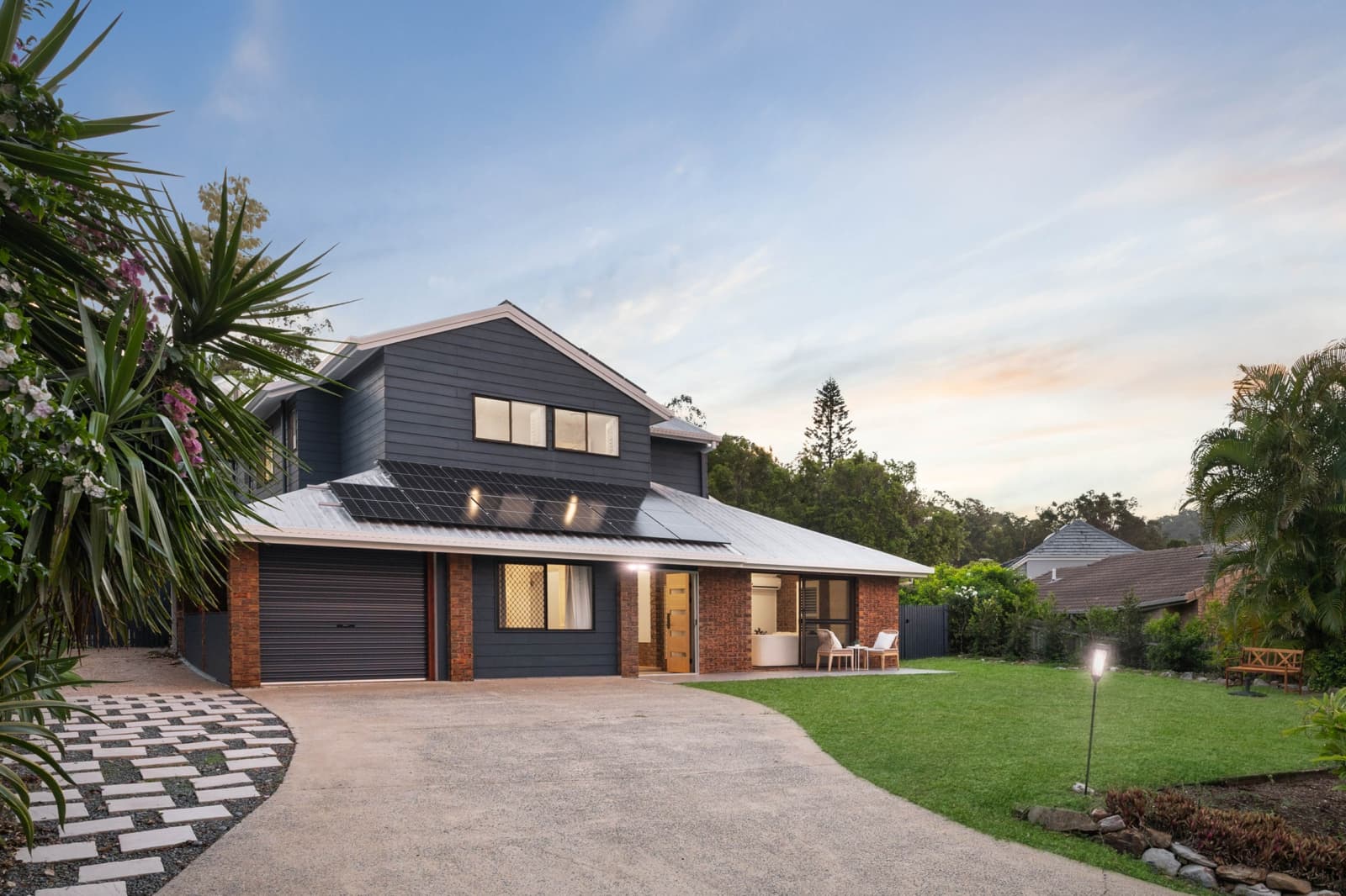10 Bonhill Court, Indooroopilly - Image 1