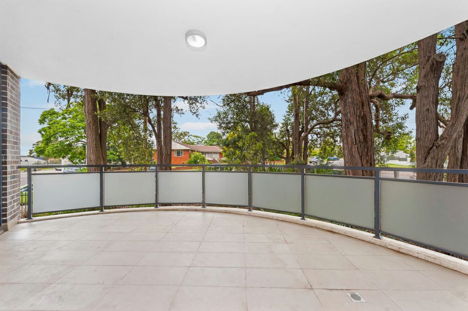 18/2 Bouvardia Street,Asquith, Asquith - Image 1