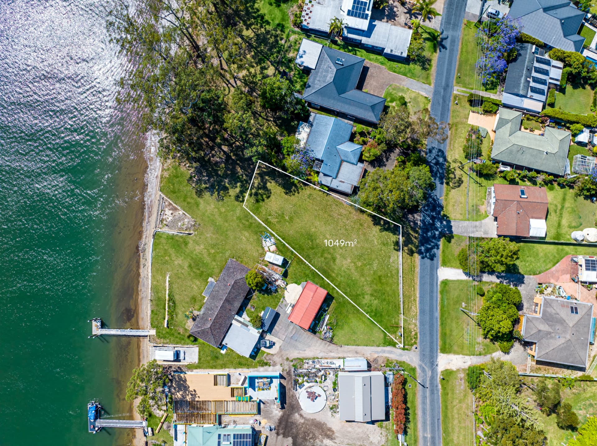 75 Riverside Drive,Riverside, Riverside - Image 1