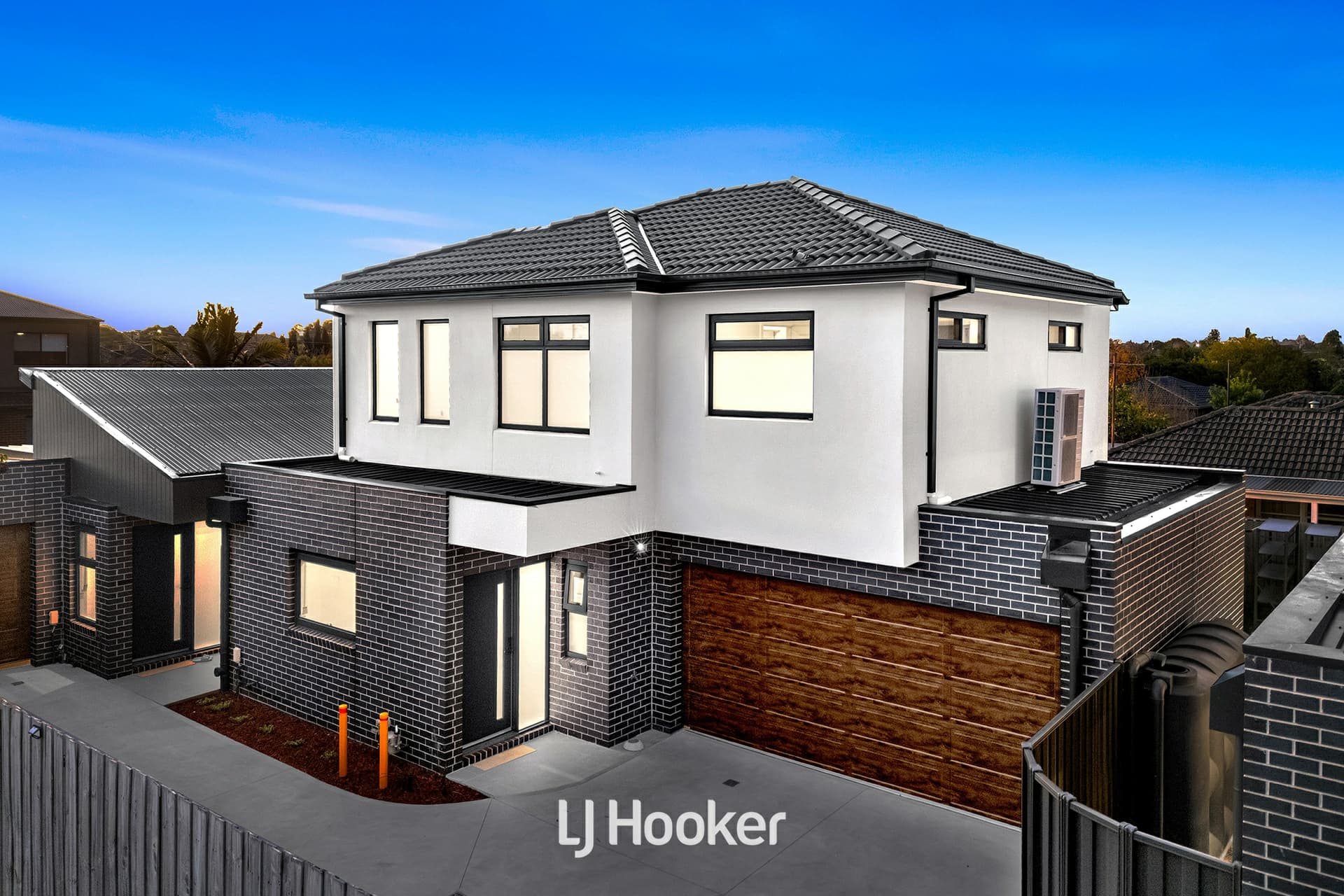 2/8 Vizard Street, Dandenong, Dandenong - Image 1
